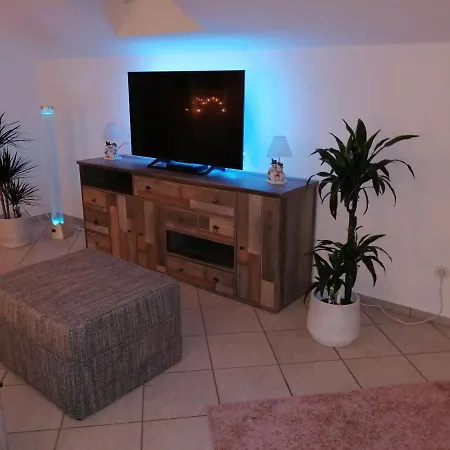 Belle Etage Geraeumige Mit Pool Und Sauna *