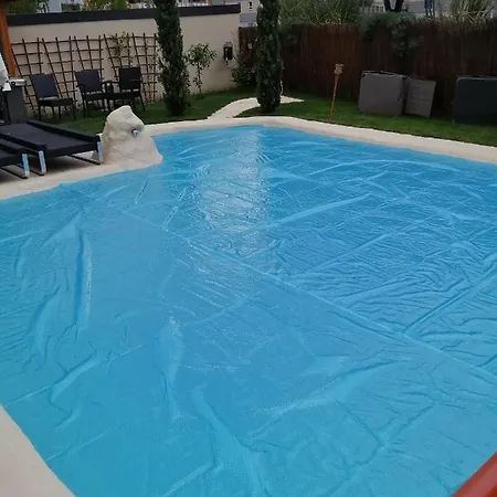 Belle Etage Geraeumige Mit Pool Und Sauna Apartment