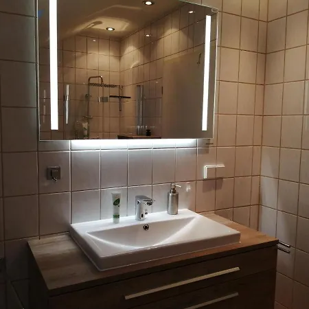 Apartment Belle Etage Geraeumige Mit Pool Und Sauna