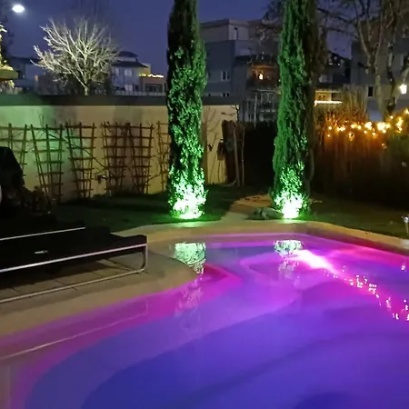 Apartment Belle Etage Geraeumige Mit Pool Und Sauna Lorsch